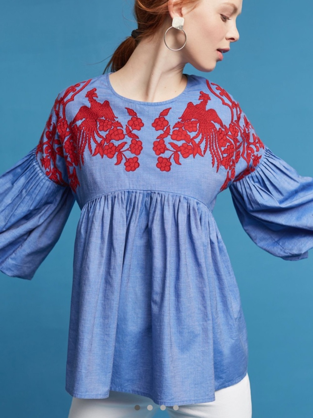 HEMANT & NANDITA Sky Blue Tunic with Red Floral Embroidery - Picture 5 of 7